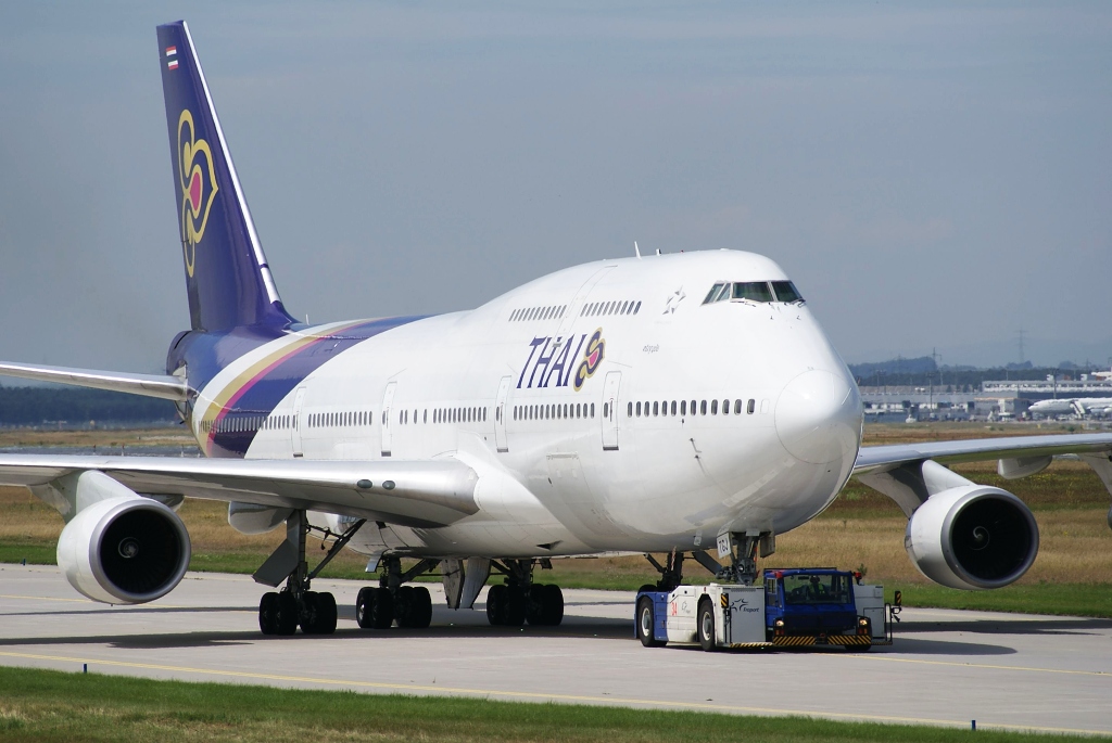 THAI AIRLINES BOEING 747
